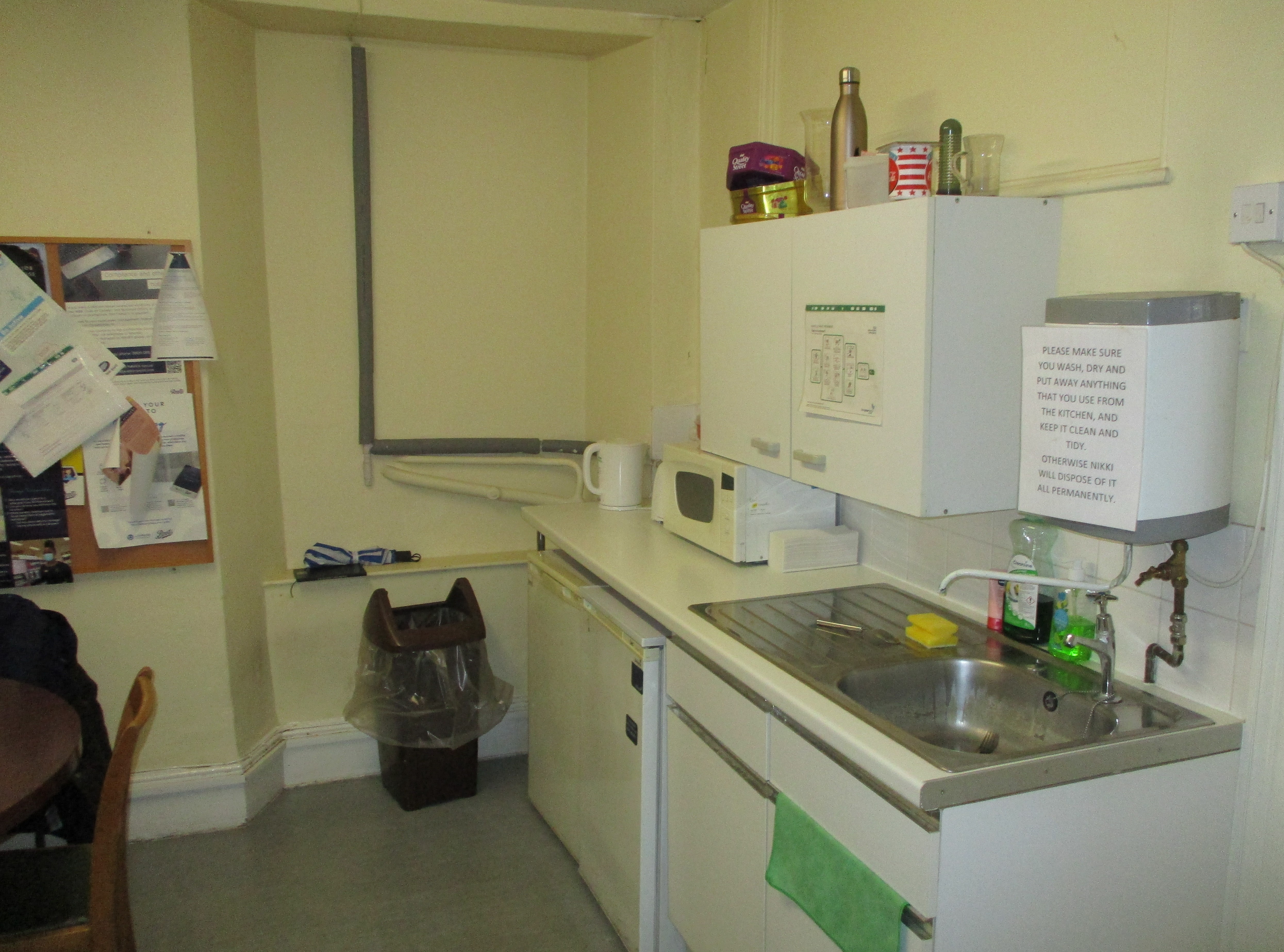 The property is located in a prominent position on Wood Street on the western edge of Wood Street, Old Town’s main retail street, close to its junction with Devizes Road and Victoria Road.