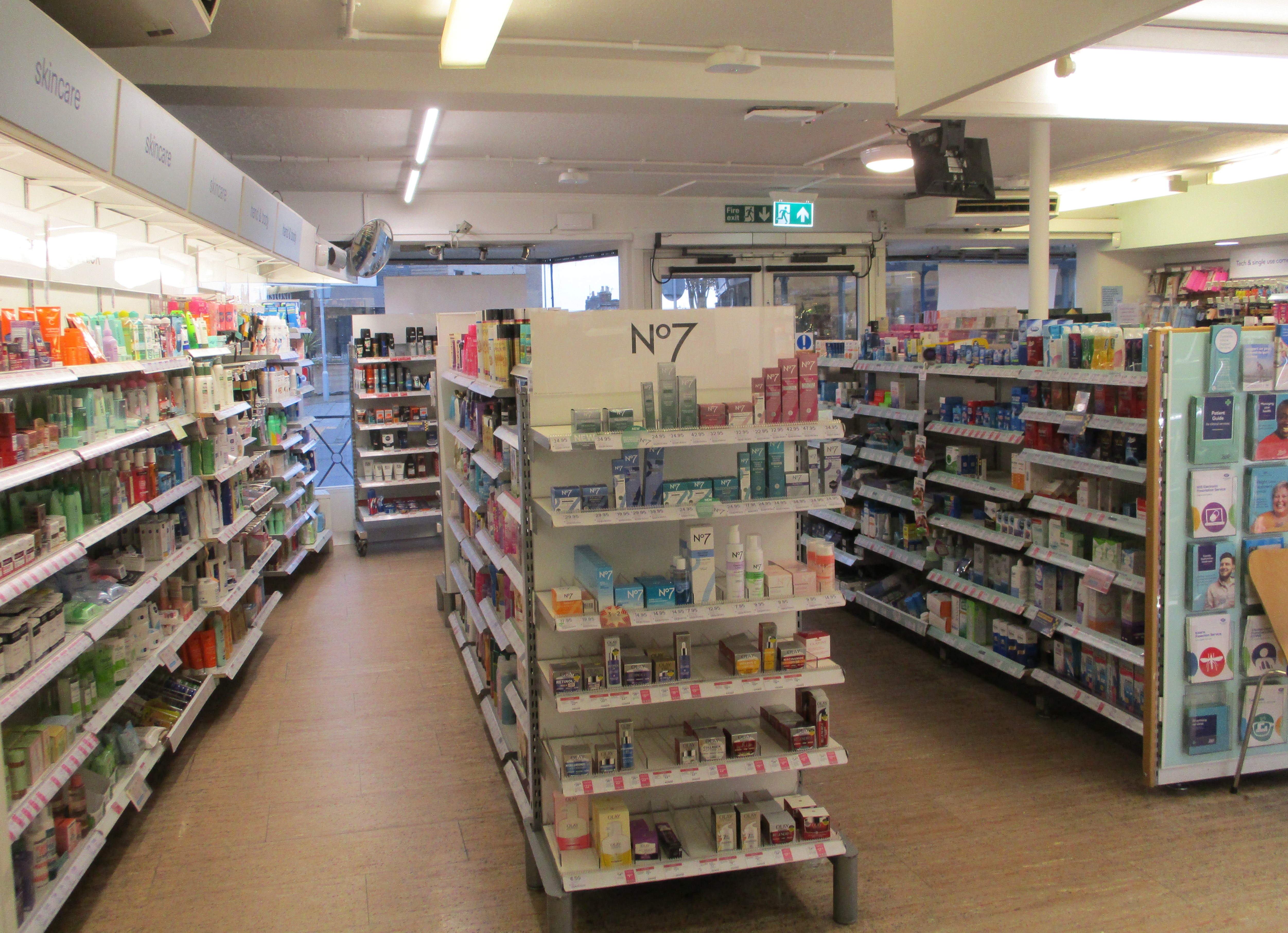 The property is located in a prominent position on Wood Street on the western edge of Wood Street, Old Town’s main retail street, close to its junction with Devizes Road and Victoria Road.