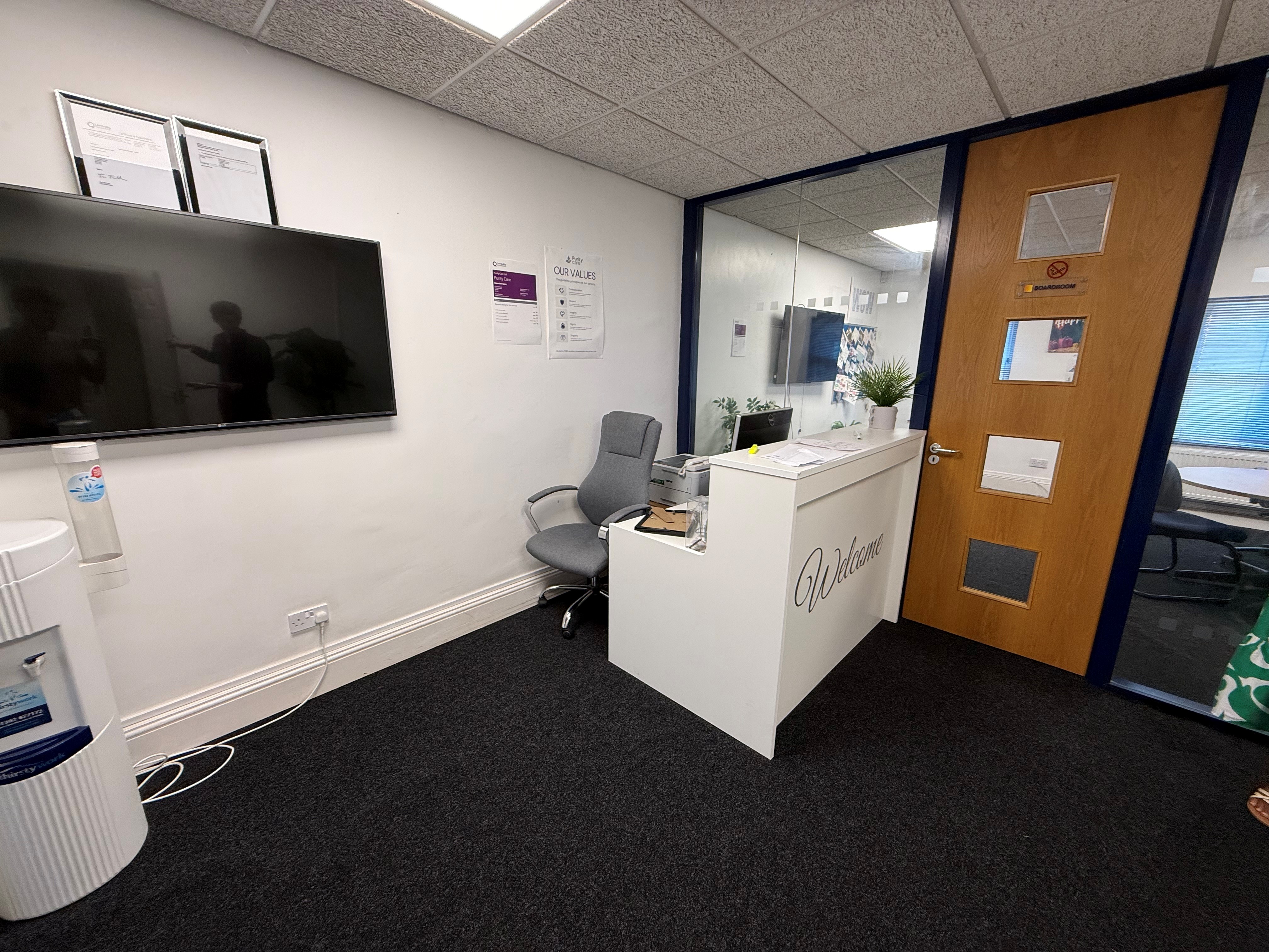 Situated in the Old Town area of Swindon, a location popular with financial & professional service occupiers and a short walking distance of Wood Street, providing a variety of shops, restaurants and other amenities.
