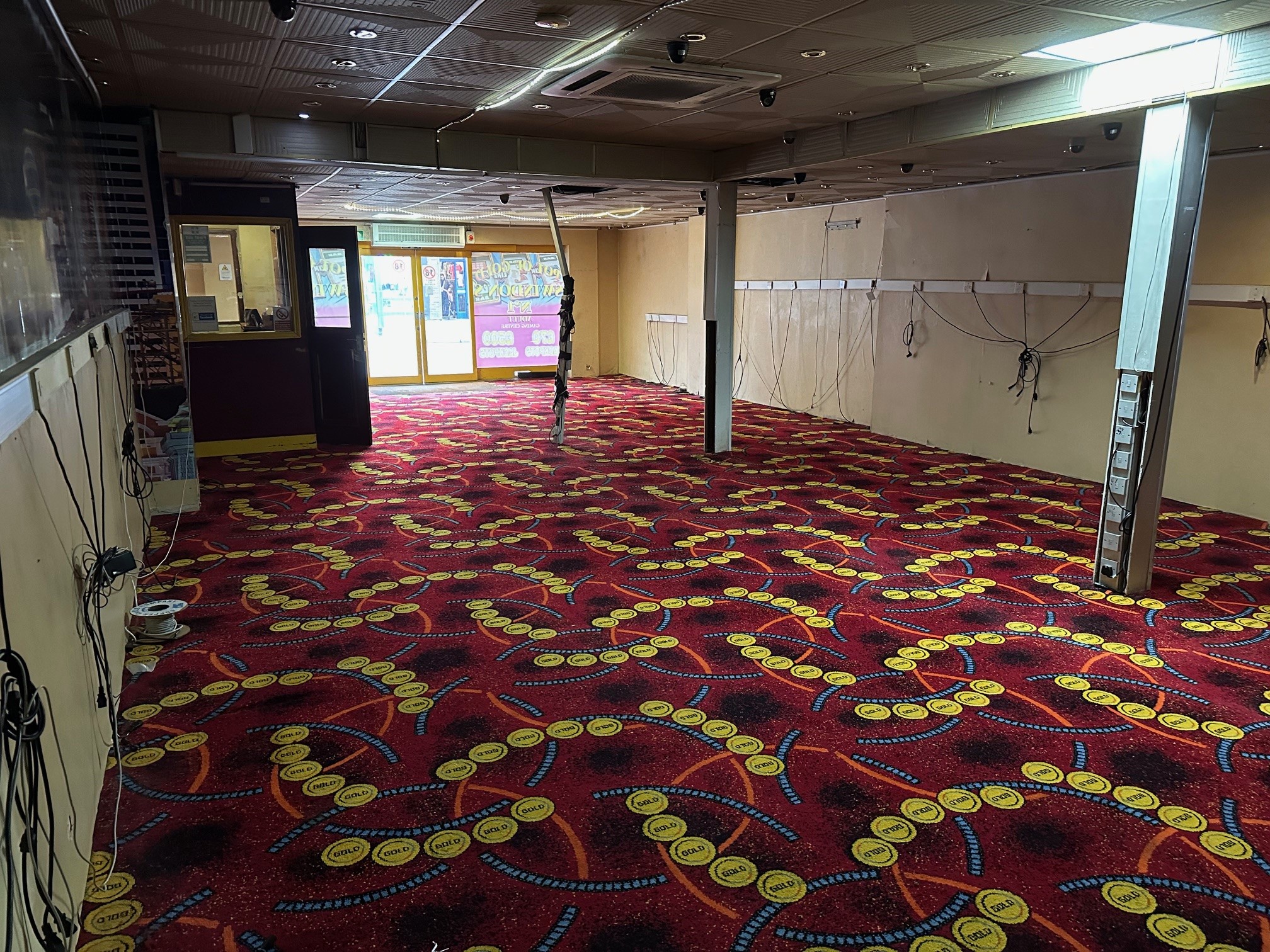 The property is located in a prominent position on Cricklade Road, in the Gorse Hill suburb of Swindon, an area popular with independent traders and multiples, such as Iceland Foods, Haine & Smith opticians, William Hill bookmakers,
etc and is served by a number of free public car parks.