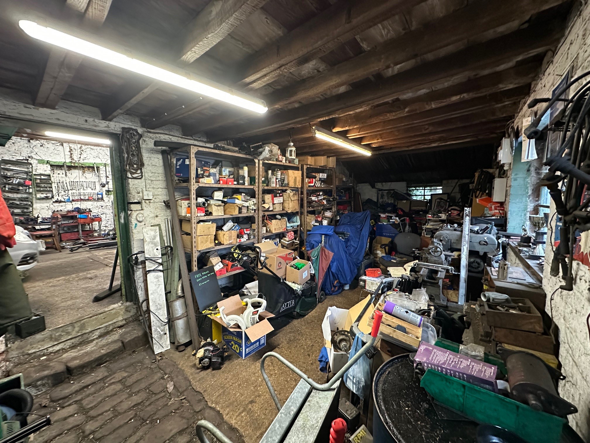 The property is located in the village of Wanborough. It is about 5 miles east of Swindon in Wiltshire and is opposite The New Calley Arms, at the junction of Ham Road and Church Road. 