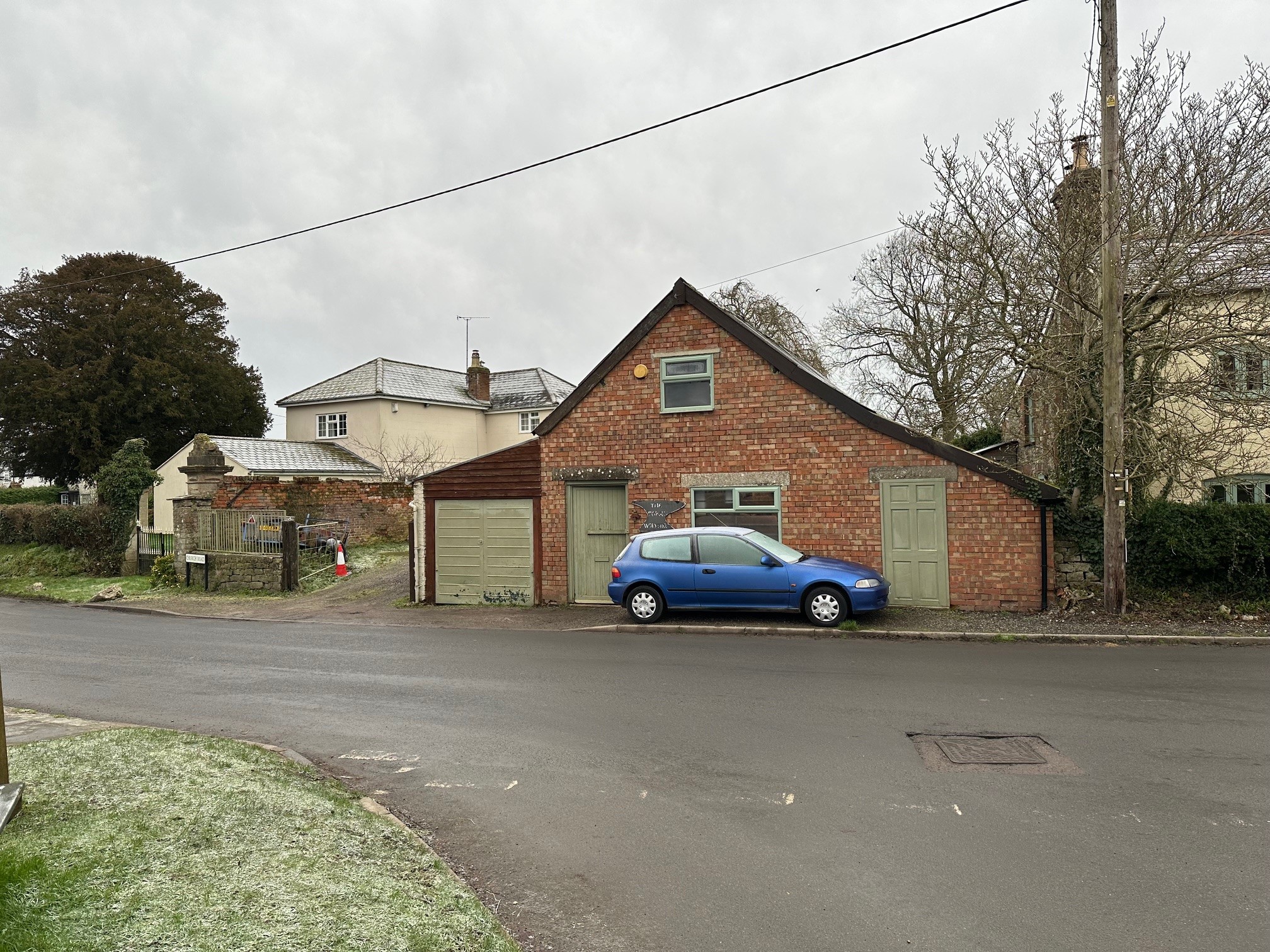 The property is located in the village of Wanborough. It is about 5 miles east of Swindon in Wiltshire and is opposite The New Calley Arms, at the junction of Ham Road and Church Road. 