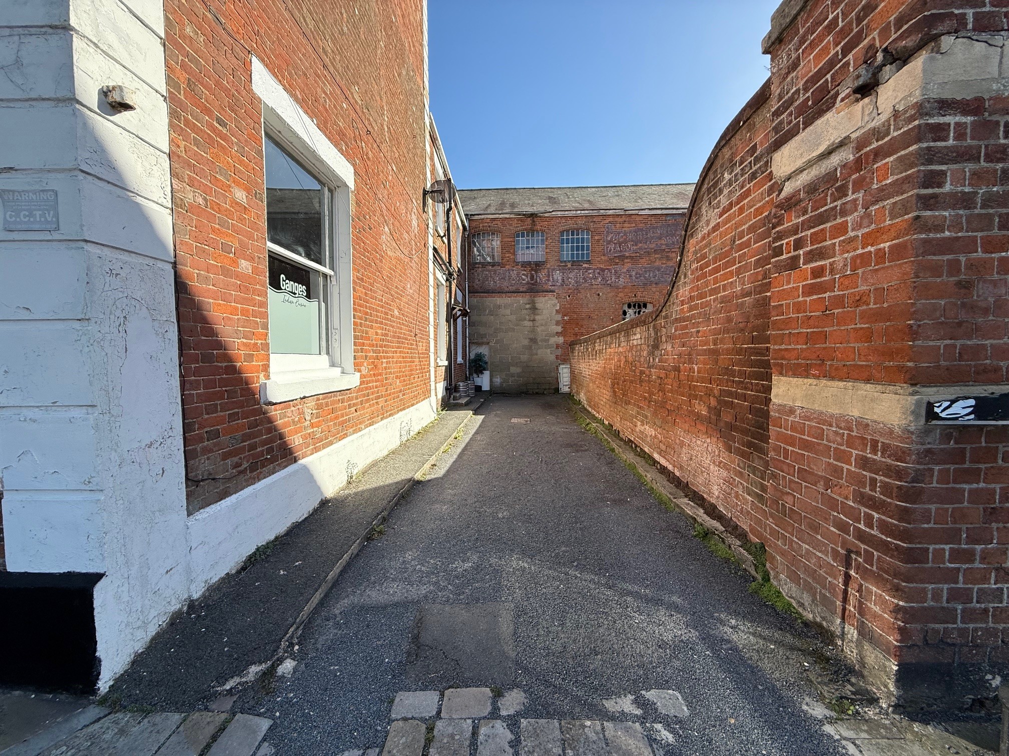 The property is situated in the centre of Royal Wootton Bassett High Street, which forms the town’s primary commercial area offering a range of retailers, restaurant/pubs, banks and a variety of office occupiers.